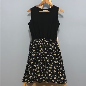 Boutique floral A line dress size small